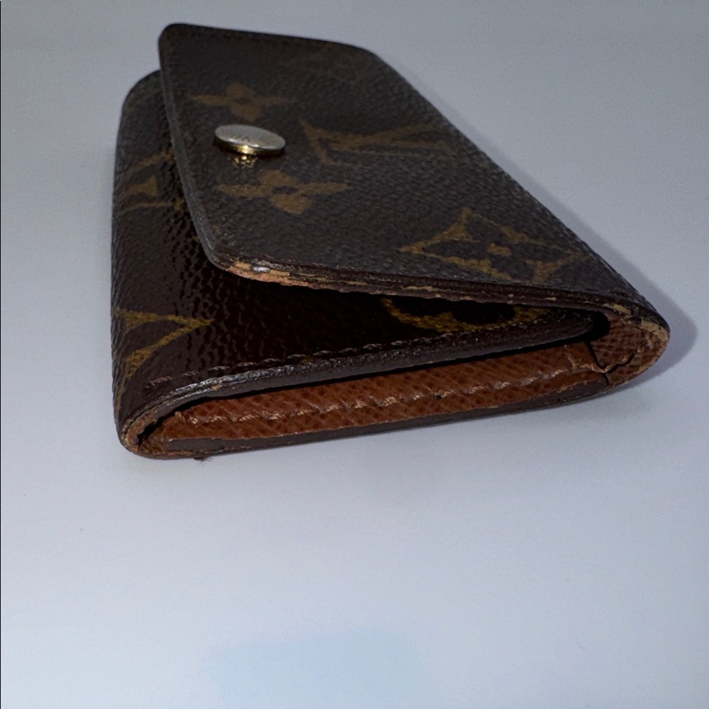 Louis Vuitton Multicles Monogram 4 Key Case Key Holder - Picture 7 of 9